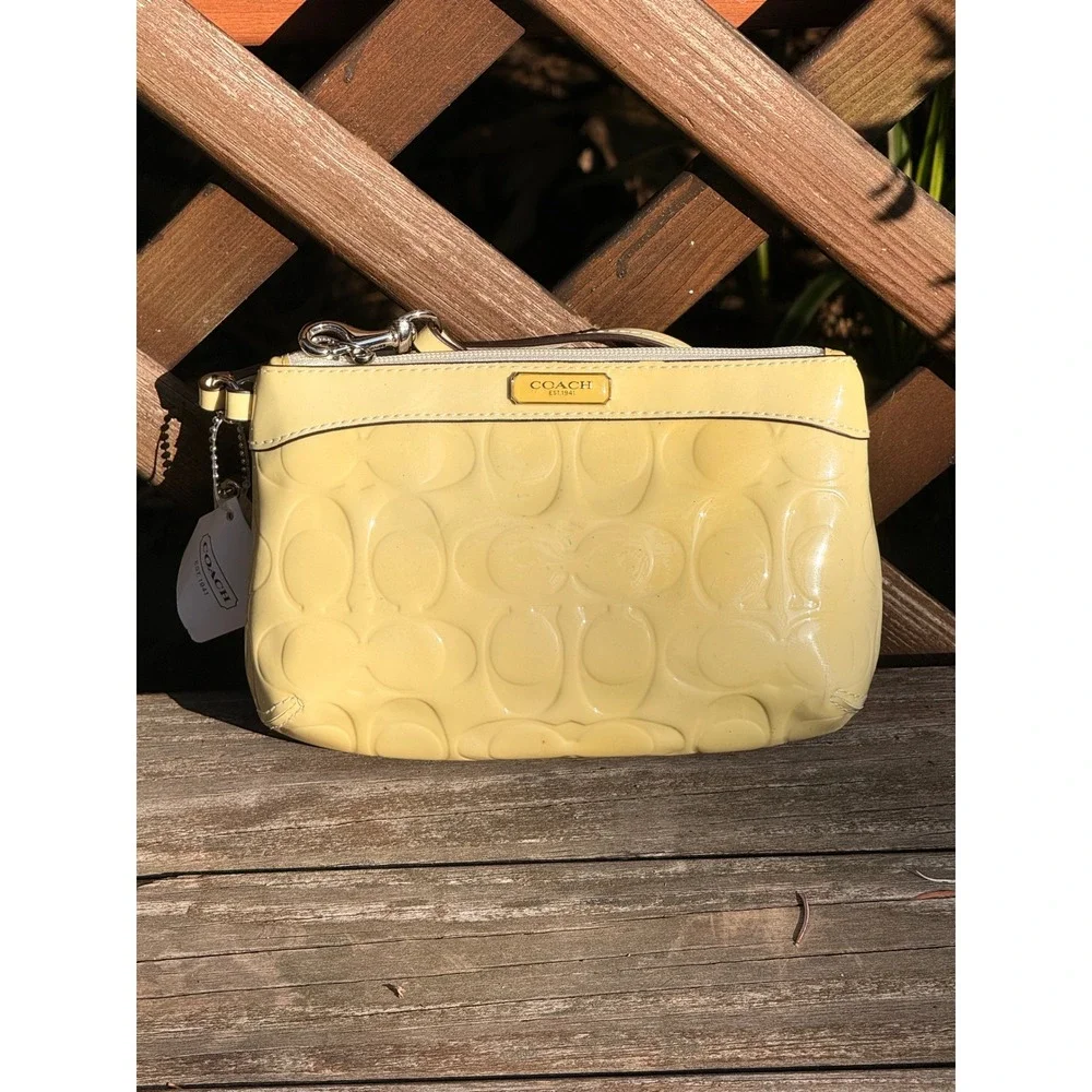 Coach Yellow Patent Leather Signature C Embossed Wristlet Clutch 45608 NWT